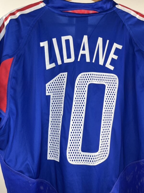 2004 - France - Zidane 10 (L)*Spécial – Image 3