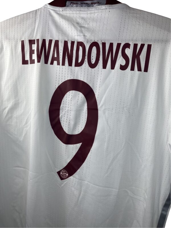 2016/17 - Bayern Munich - Lewandowski 9 (L)*Stock Pro – Image 3