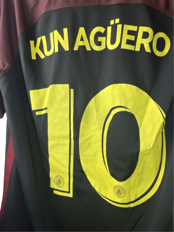 2016/17 - Manchester City - Aguero 10 (L) – Image 3